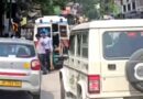 श्रीकोट बेस हॉस्पिटल के समीप बिना चालक के दौड़ पड़ी एंबुलेंस, 3 गाड़ियों को मारी टक्कर श्रीकोट बेस हॉस्पिटल के समीप बिना चालक के दौड़ पड़ी एंबुलेंस, 3 गाड़ियों को मारी टक्कर