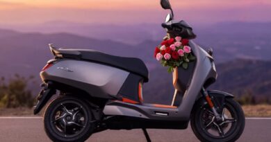 नए बड़े बैटरी पैक के साथ लॉन्च हुई Hero Vida VX2 Plus, कीमत 1.44 लाख रुपये नए बड़े बैटरी पैक के साथ लॉन्च हुई Hero Vida VX2 Plus, कीमत 1.44 लाख रुपये