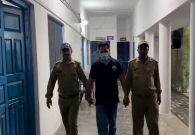 स्कूटी दुर्घटना और मारपीट मामले में बीजेपी नेता पार्टी से निष्कासित, मुख्य आरोपी गिरफ्तार स्कूटी दुर्घटना और मारपीट मामले में बीजेपी नेता पार्टी से निष्कासित, मुख्य आरोपी गिरफ्तार