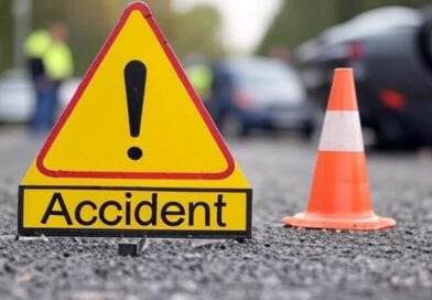 जेसीबी और बाइक की आमने-सामने से जबरदस्त भिड़ंत, बाइक सवार युवक की दर्दनाक मौत, दो घायल जेसीबी और बाइक की आमने-सामने से जबरदस्त भिड़ंत, बाइक सवार युवक की दर्दनाक मौत, दो घायल
