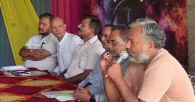 ऋषिकेश बापूग्राम वन भूमि विवाद: लोगों की सरकार को चेतावनी, ठोस पैरवी नहीं की तो चुनाव बहिष्कार