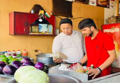 ‘धीमे जहर’ पर बड़ा प्रहार: धर्मनगरी में मिलावटखोरों पर शिकंजा, 400 सैंपल की जांच, 71 मुकदमे और 5.65 लाख का लगाया जुर्माना