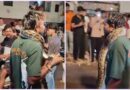 गले में अजगर डालकर सड़कों पर घूमा युवक, पोस्टमार्टम हाउस में घुसा तो मची अफरा-तफरी, जांच में जुटा वन विभाग