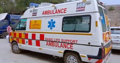 हरिद्वार: बहन ने पढ़ाई के लिए डांटा तो 11वीं की छात्रा ने कर ली आत्महत्या, एक्सीडेंट करने वाले युवक ने होमगार्ड का अंगूठा काटा हरिद्वार: बहन ने पढ़ाई के लिए डांटा तो 11वीं की छात्रा ने कर ली आत्महत्या, एक्सीडेंट करने वाले युवक ने होमगार्ड का अंगूठा काटा