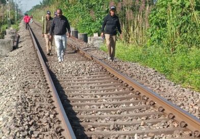 रुद्रपुर में बाघ एक्सप्रेस की टक्कर से नर हाथी की मौत, दो घंटे तक रुकी रही ट्रेन, 1000 यात्री थे सवार